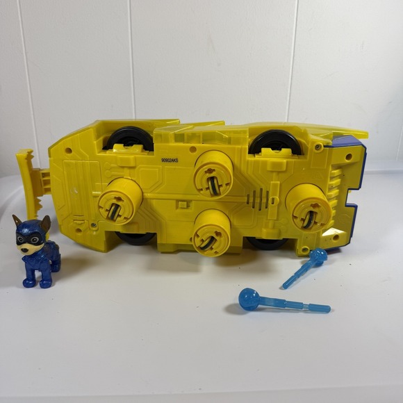 PAW Patrol Mighty Pups Charged Up Chase Transforming Vehicle Light Up & soundToy - Picture 11 of 11